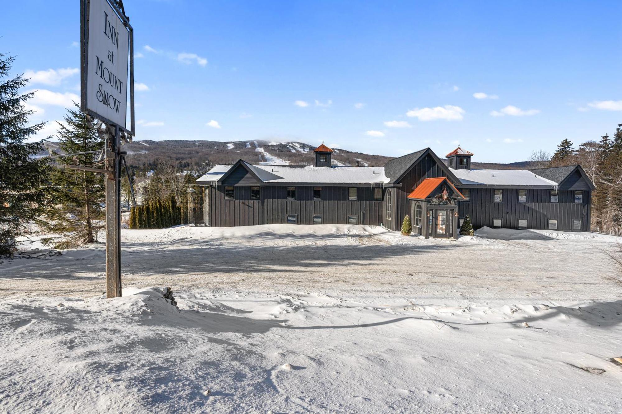 Inn At Mount Snow West Dover Exteriér fotografie